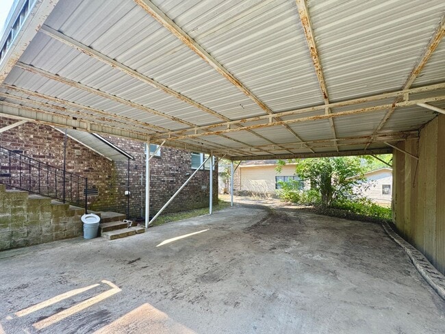 Building Photo - 3 Bedroom/2 Bath House in Batesville