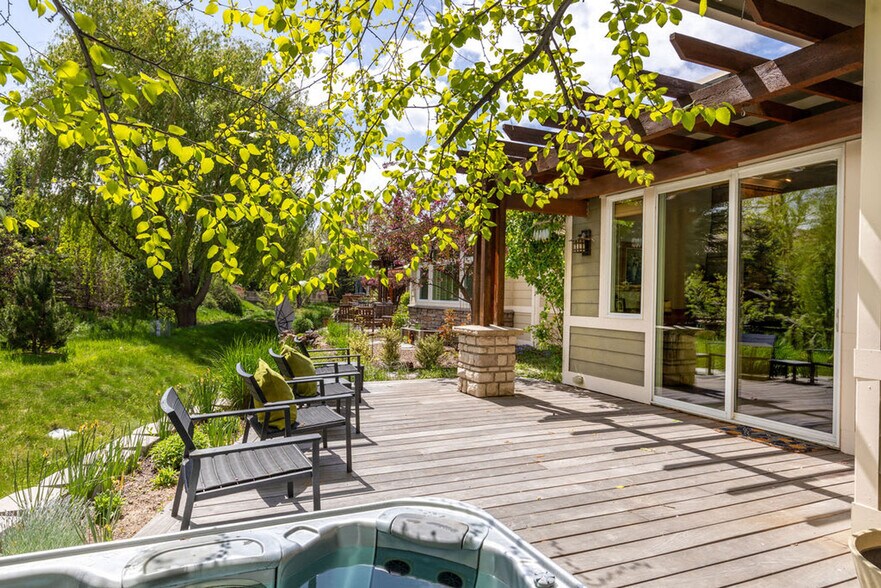 Building Photo - 3060 S Rookery Ln