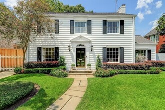 Building Photo - 2136 Pelham Dr