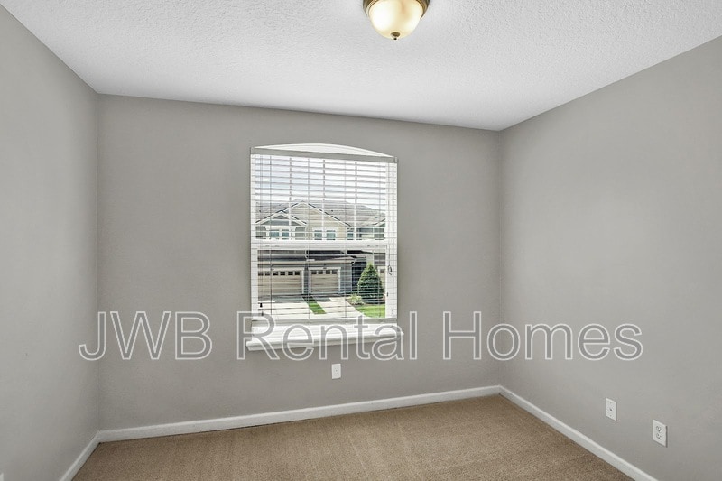 Building Photo - 409 Richmond Dr
