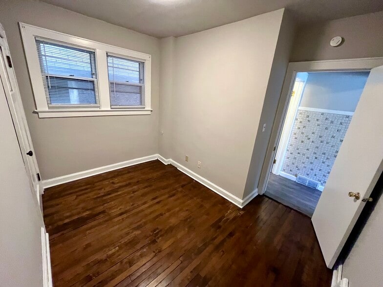 Bedroom #2 - 2477-2479 N Dousman St