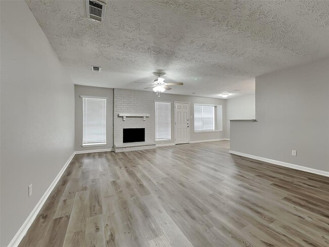 Building Photo - 7047 Rockergate Dr
