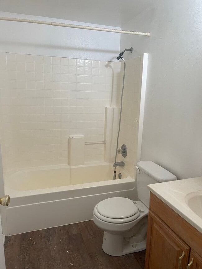 Building Photo - Upper Magalia Cute & clean 2 bed, 2 bath, storage shed, natural landscaping