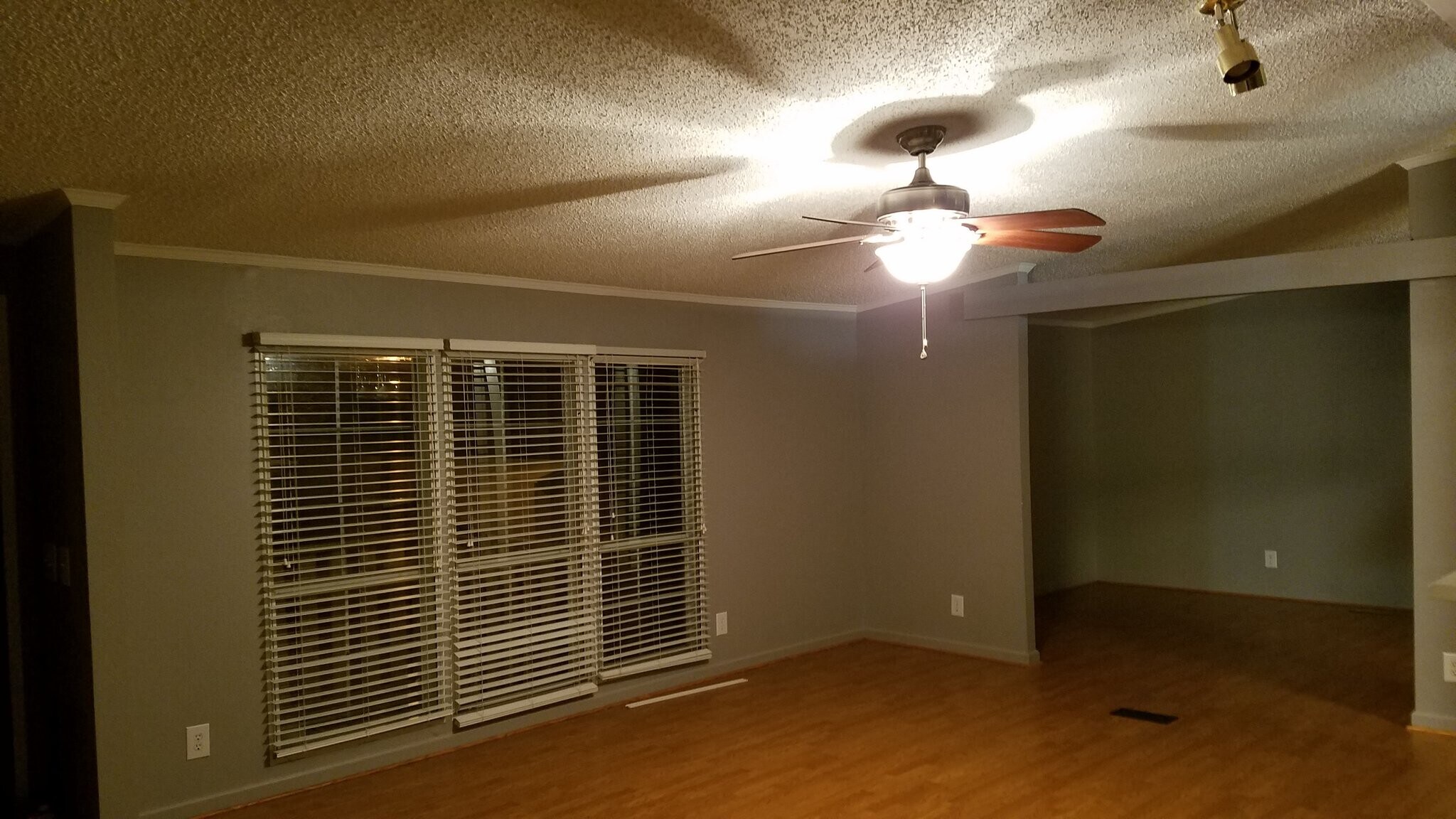 Building Photo - 3150 Greenwood Dr