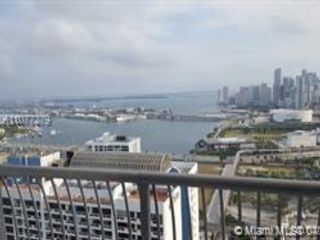 Building Photo - 1850 N Bayshore Dr