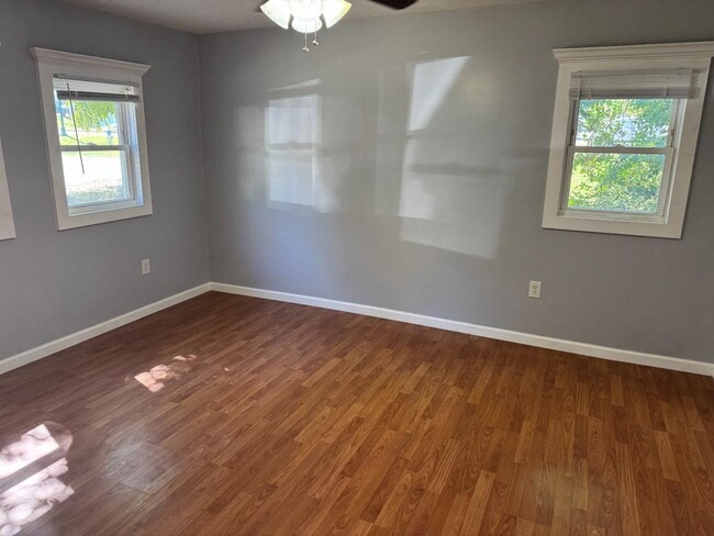 Building Photo - 608 Wilson Ave