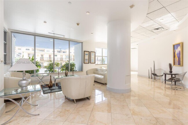 Building Photo - 401 69th St