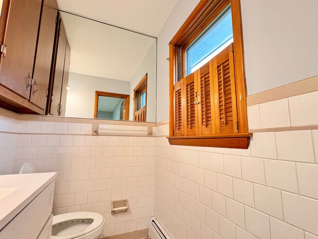 Building Photo - Sprawling Brick Ranch with Huge Lot & Garage in Prime Nottingham Location