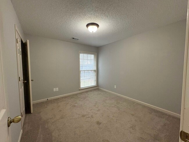 Building Photo - 479 Sanga Cir W