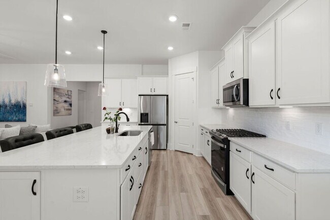 Building Photo - 134 Summerwind Dr