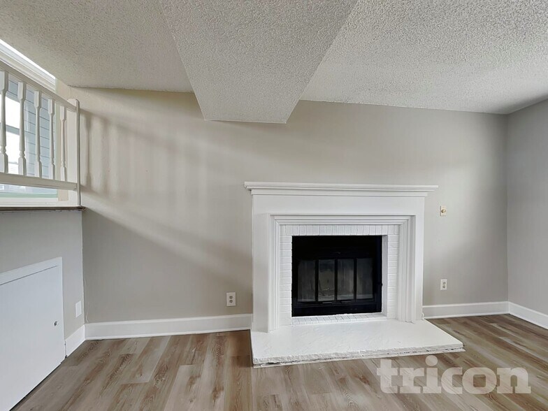 Building Photo - 10341 Routt St