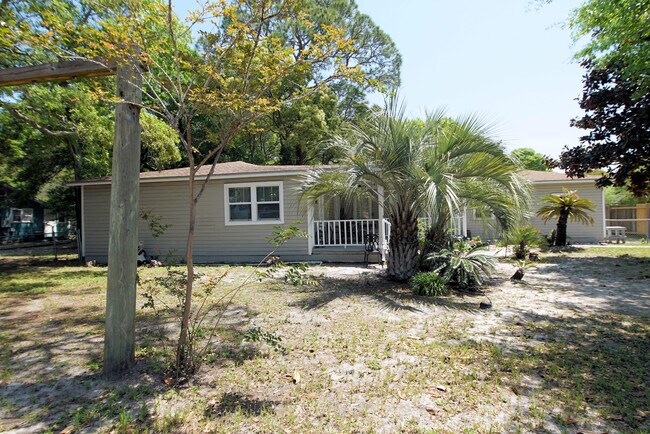 Building Photo - 37 Magnolia Ave SE