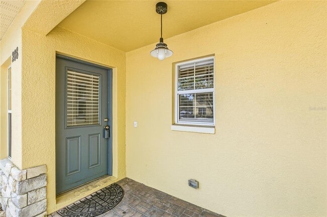 Building Photo - 208 Dragons Fire Pl