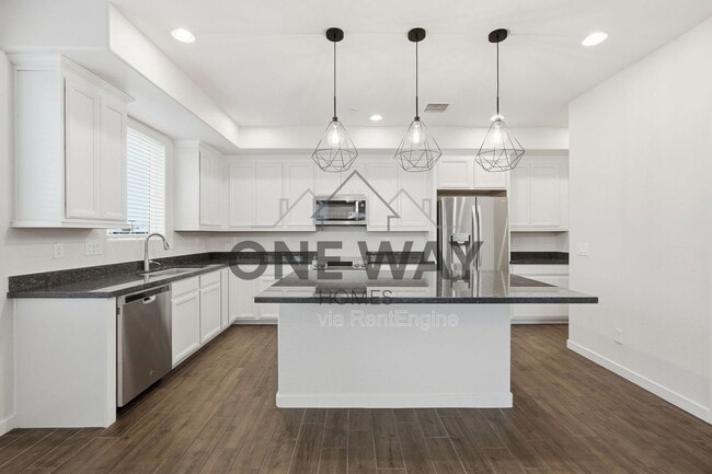 Building Photo - 1250 Abbey Ln