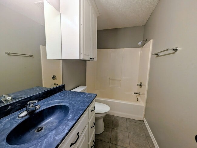 Building Photo - Coming Soon! 3/2