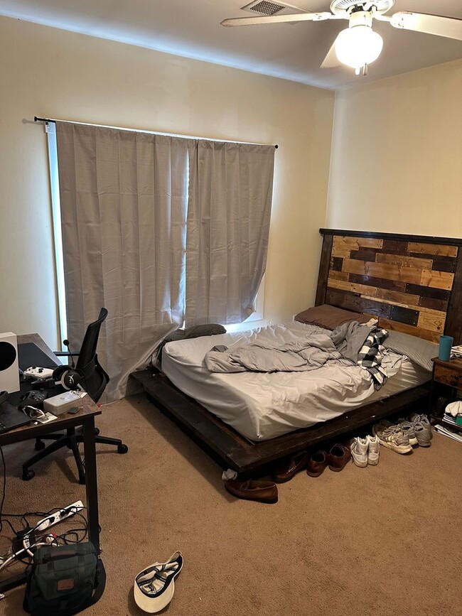 Building Photo - The Retreat @ Magnolia Bluff!