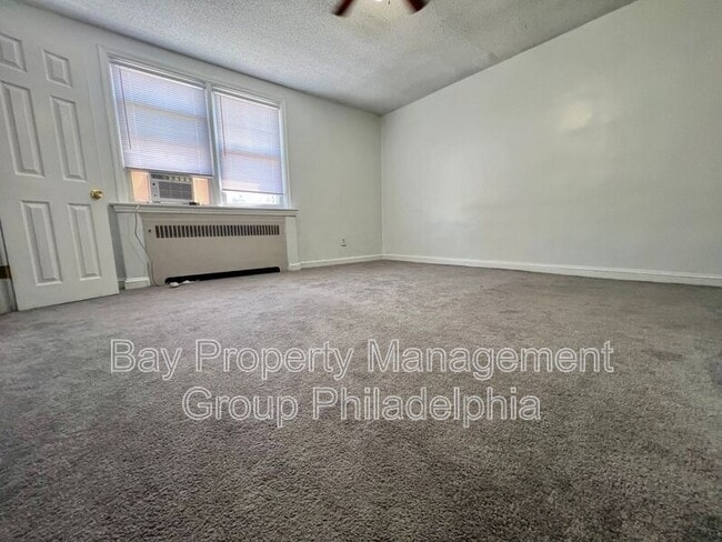 Building Photo - 624 Briarcliff Rd