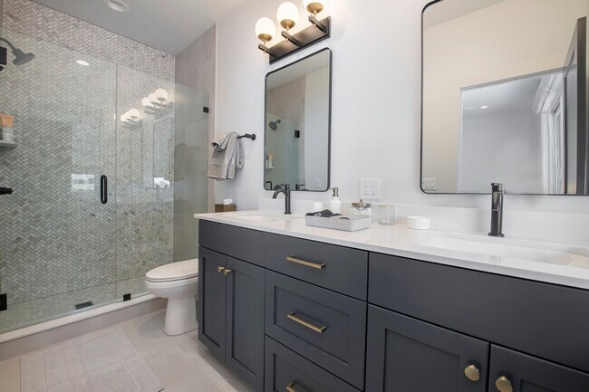 Building Photo - 85 Haverly St