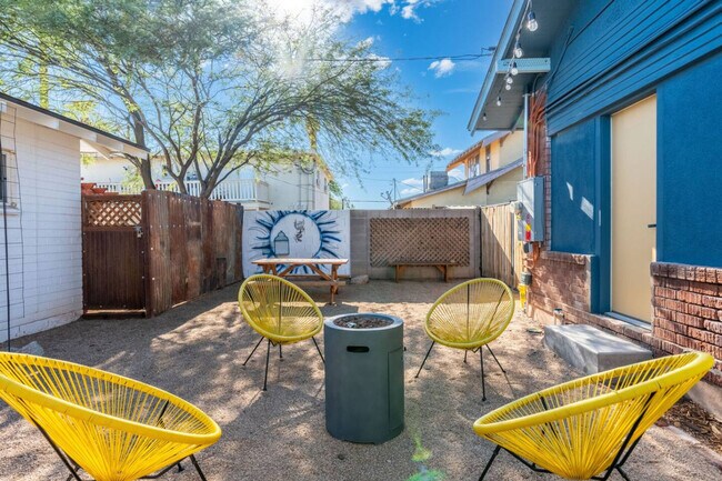 Building Photo - 1407 E McKinley St