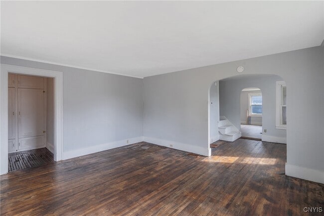 Building Photo - 148 W Cayuga St