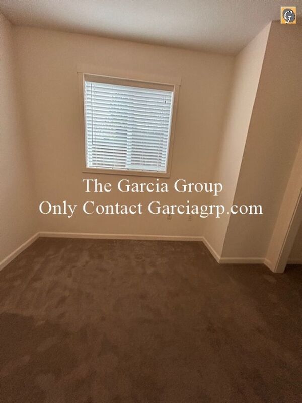 Building Photo - 7128 N Richmond Ave