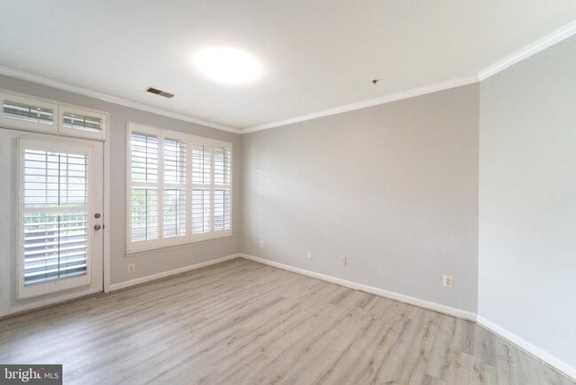 Building Photo - 8183 Carnegie Hall Ct