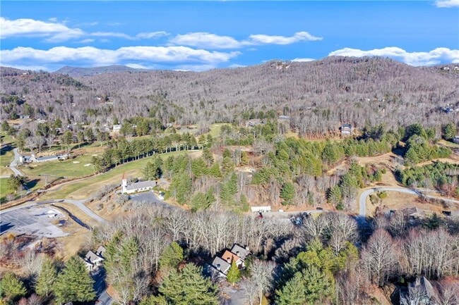 Building Photo - 3 Berkshire Ln