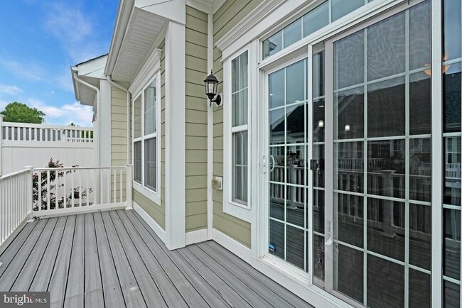 Building Photo - 59 Steeplechase Dr