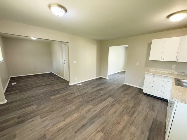 Building Photo - 8405 E 42ND PLACE