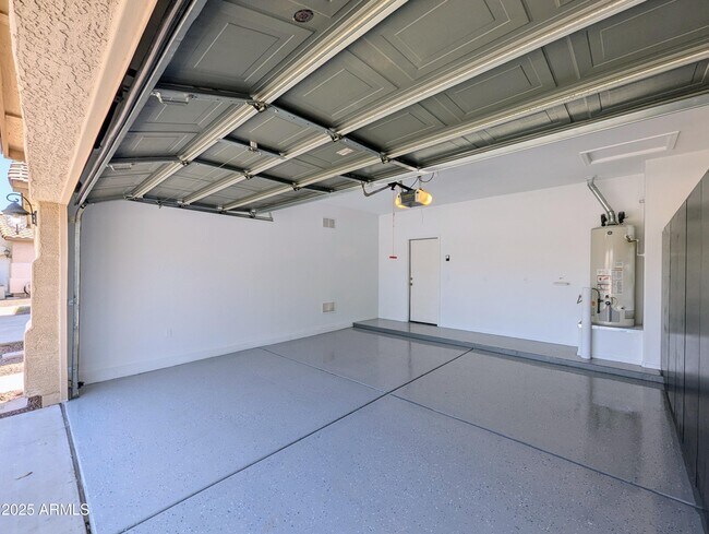 Building Photo - 16635 N 169th Ave
