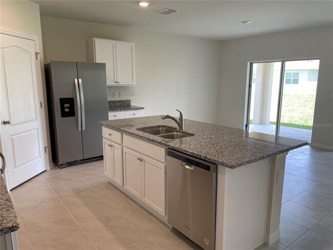 Building Photo - 5605 Winona Dr