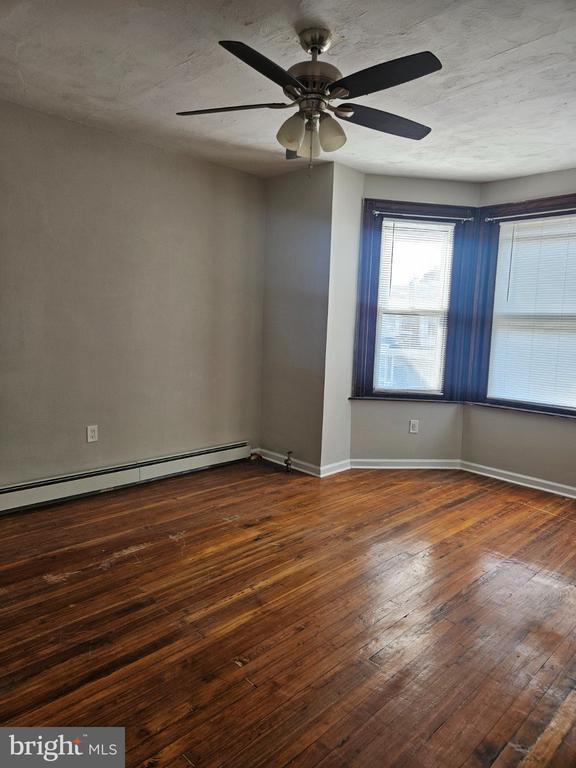 Building Photo - 5325 Webster St