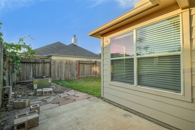 Building Photo - 10506 Pleasant Villas Ln