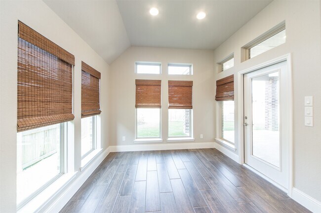 Building Photo - 4623 Primrose Valley Ln