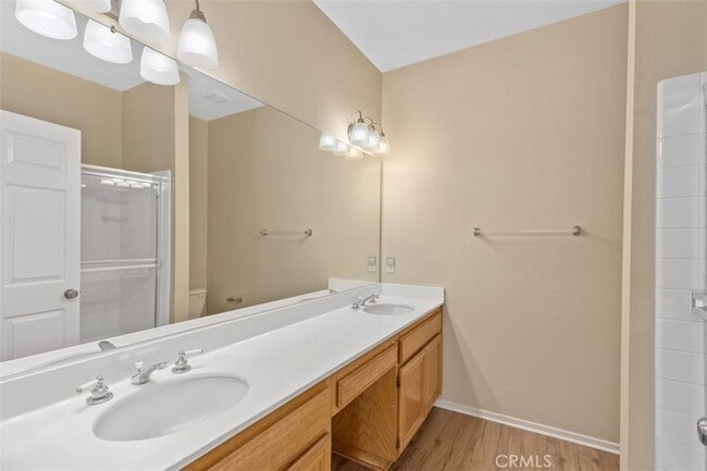 Building Photo - 41 Alondra