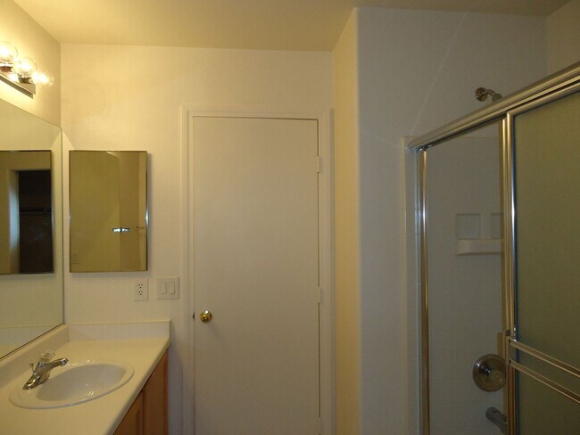Building Photo - 7461 Ademar St
