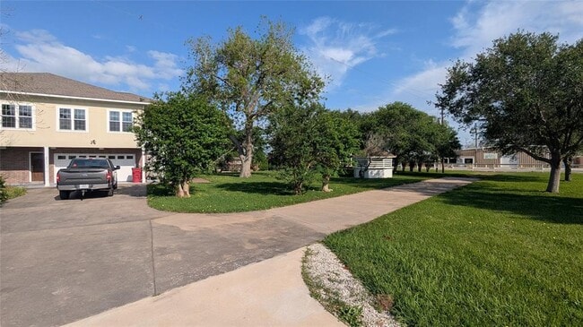 Building Photo - 2925 County Rd 519