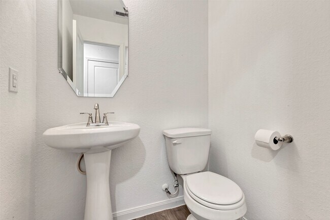 Building Photo - 1976 Rd 5714