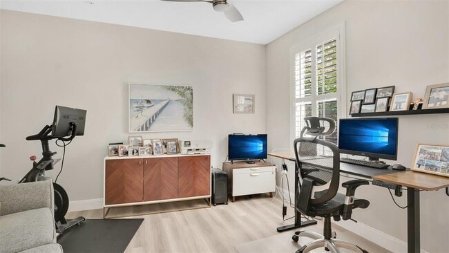 Building Photo - 1674 Lakemont Ave