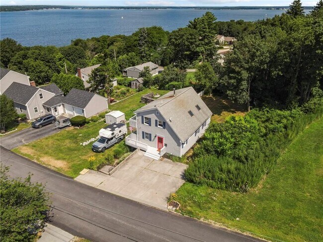 Building Photo - 98 Hobson Ave