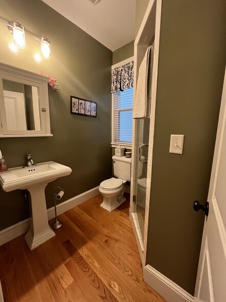 Bathroom - 237 W 5th St
