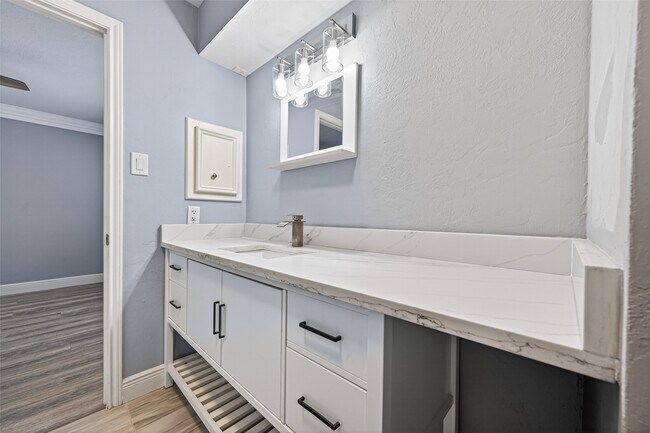 Building Photo - 206 Mill Trail Dr