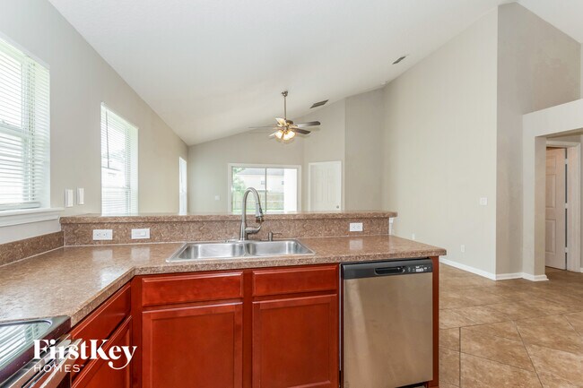 Building Photo - 1255 Bedrock Dr