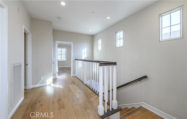 Building Photo - 70 Nassau