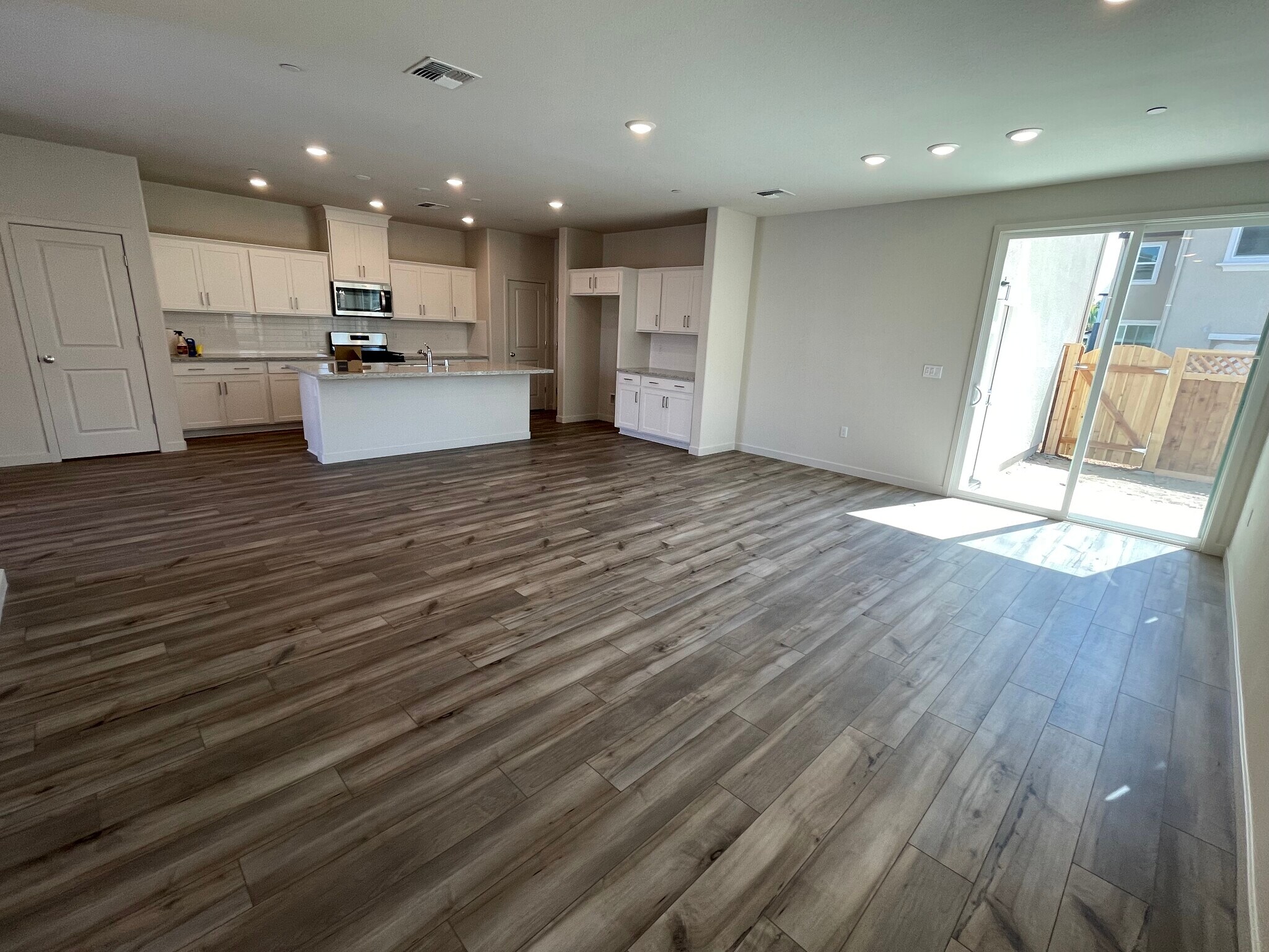 Kitchen & Dining - 677 Barrett Lake Rd