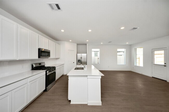 Building Photo - 26418 Virginia Wild Rye Ln