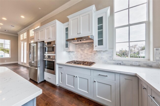 Building Photo - 2702 Harvard St