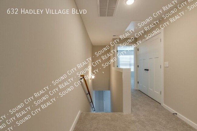 Building Photo - 632 Hadley Vlg Blvd