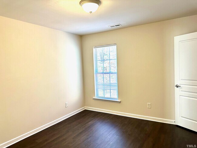 Building Photo - 2014 Addenbrock Dr