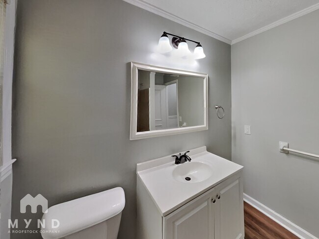 Building Photo - 411 Arrow Bend Rd